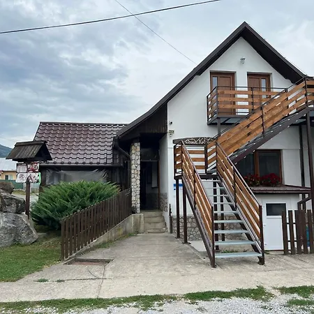 Mobilny Domcek - Dvojlozkova Izba Kapszulahotel *